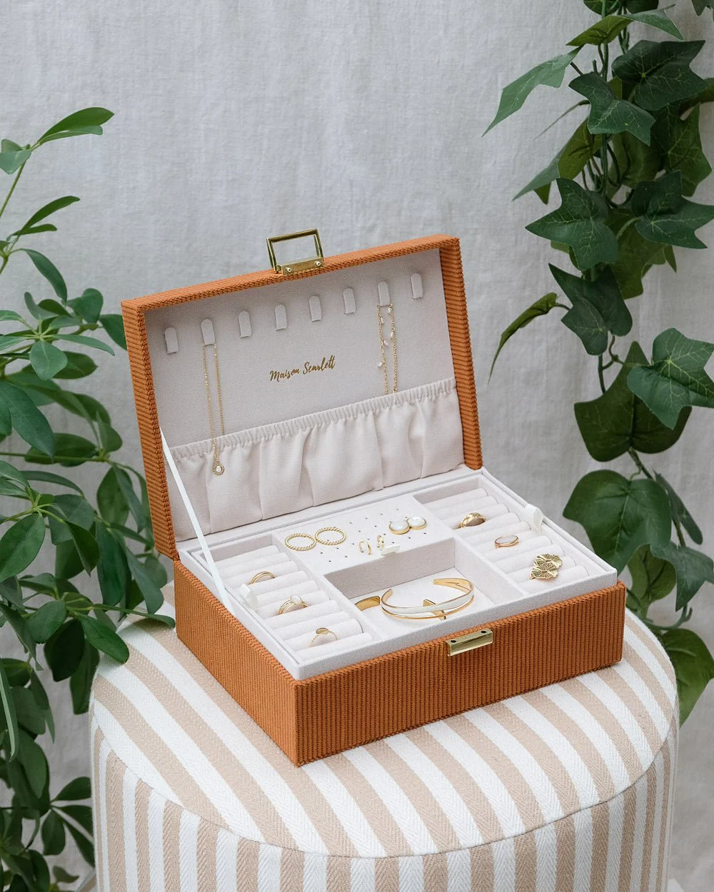 Miniature 1